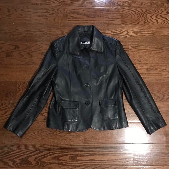Vintage Black Leather Blazer - Picture 4 of 6